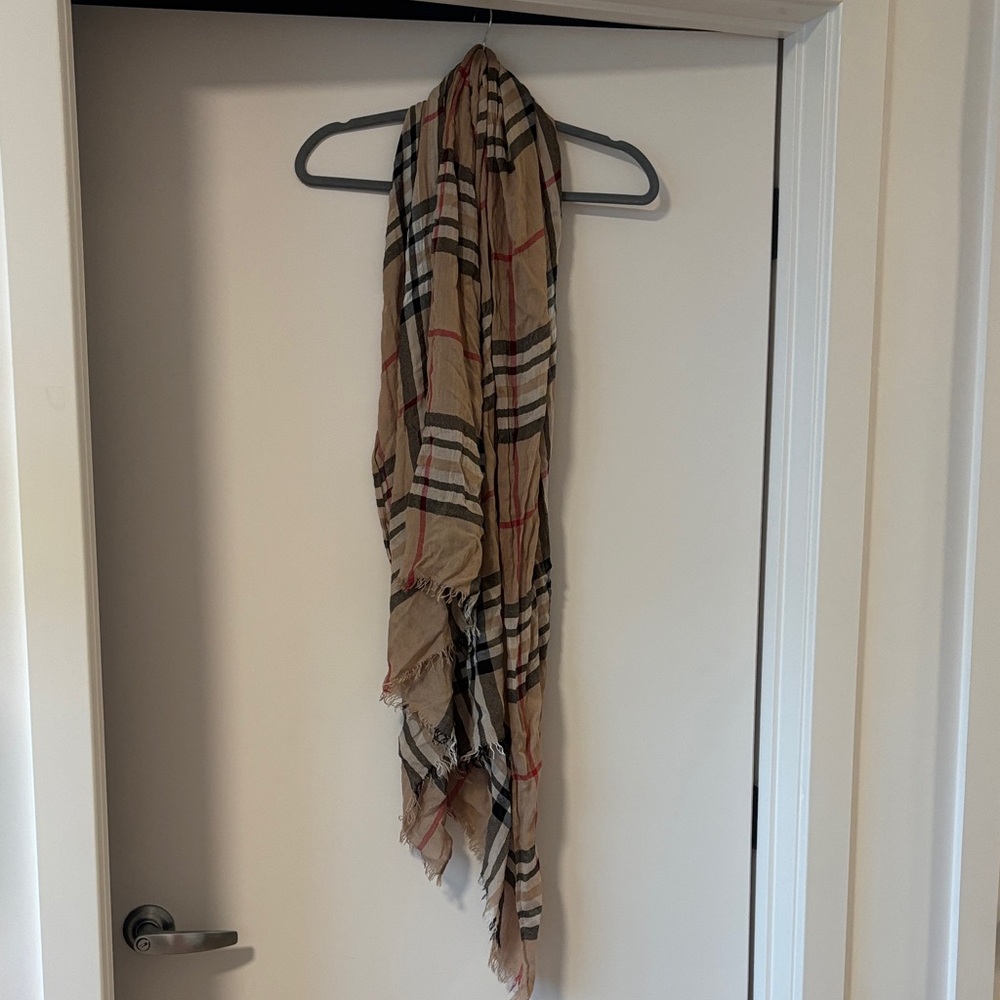 V. FRAAS Beige and Black Plaid Scarf